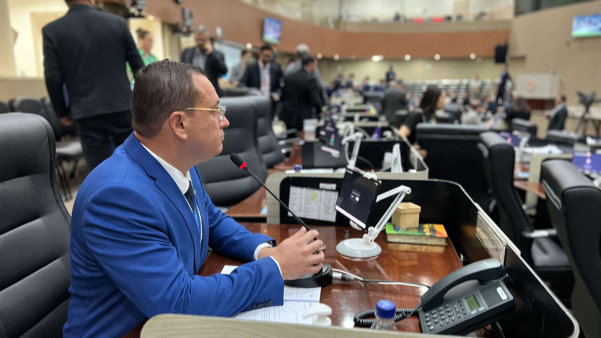Raiff Matos cobra proteção a crianças em eventos culturais da Prefeitura de Manaus