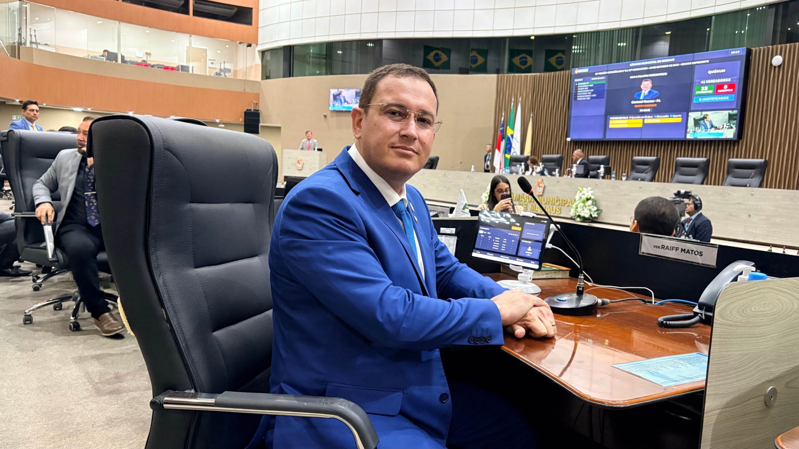 Vereador Raiff Matos cobra manutenção em espaços públicos municipais