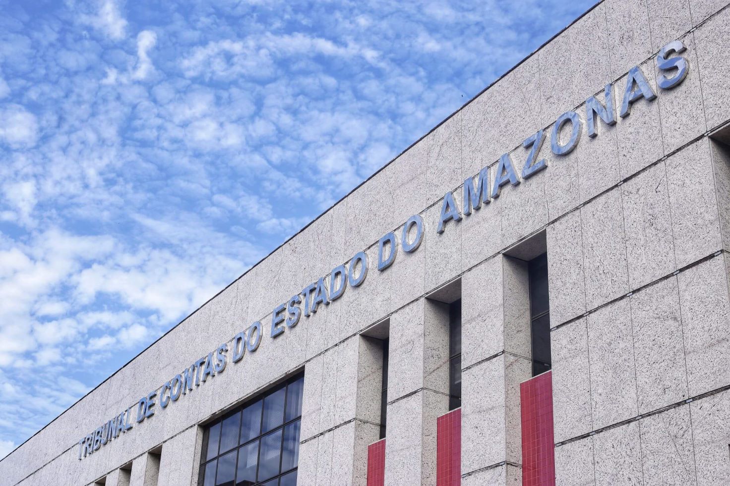 Conselheiro do TCE-AM determina suspensão de pregão da Prefeitura de Tabatinga