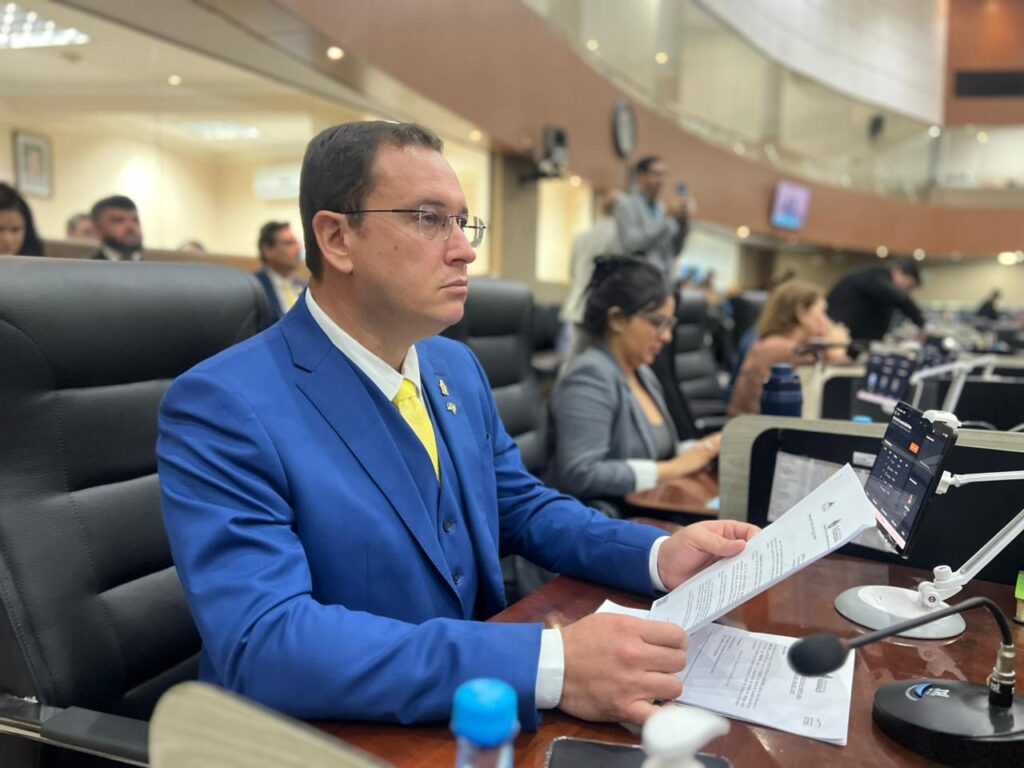 Raiff Matos vota contra mudanca na Previdencia Portal Fred Novaes