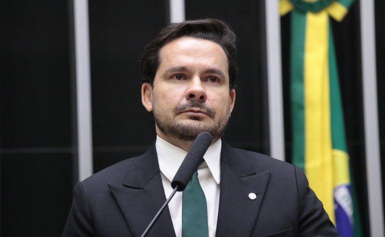 Projeto do Capitão Alberto Neto modifica regras para liberdade provisória na audiência de custódia