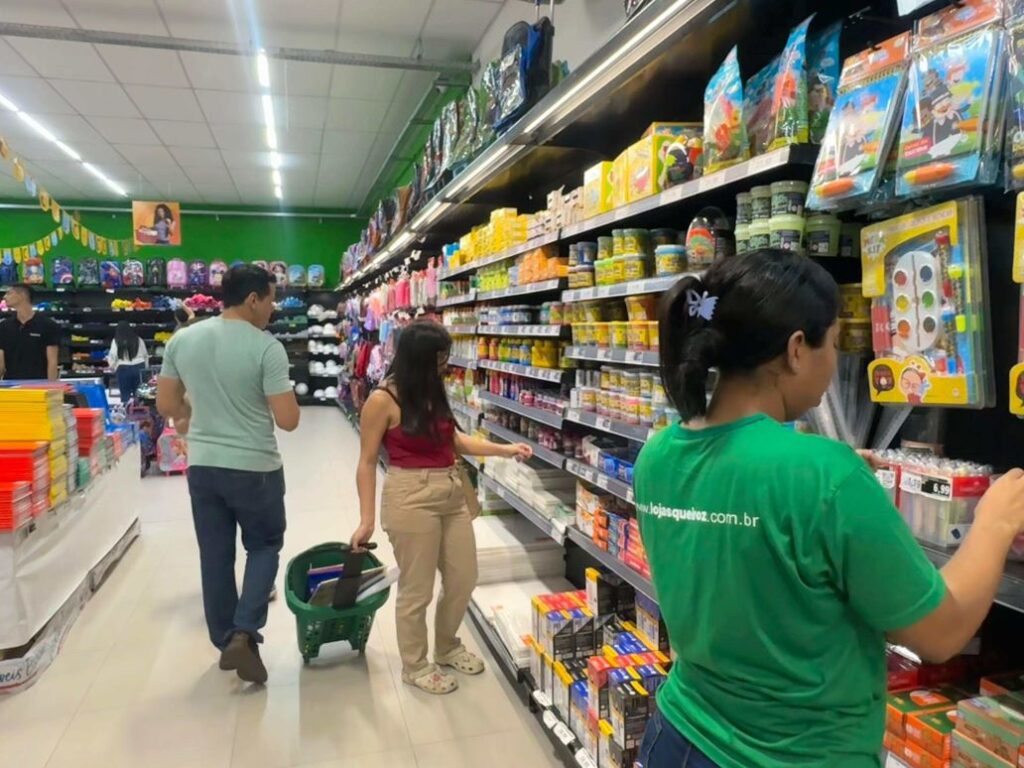 Volta as aulas material escolar Grupo Queiroz 1 Portal Fred Novaes