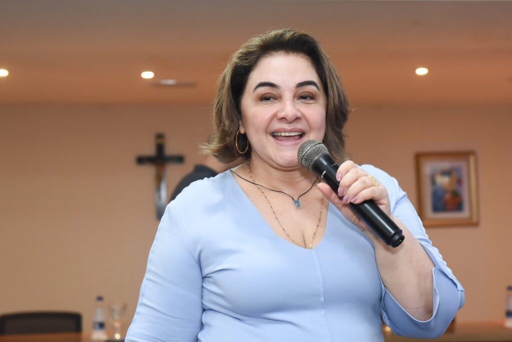 Maria do Carmo avanca nas pesquisas na disputa para o governo do Amazonas Portal Fred Novaes