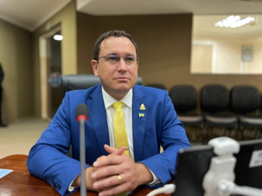 Raiff Matos Dia Municipal de Conscientizacao sobre as Experiencias Adversas na Infancia ACEs Portal Fred Novaes