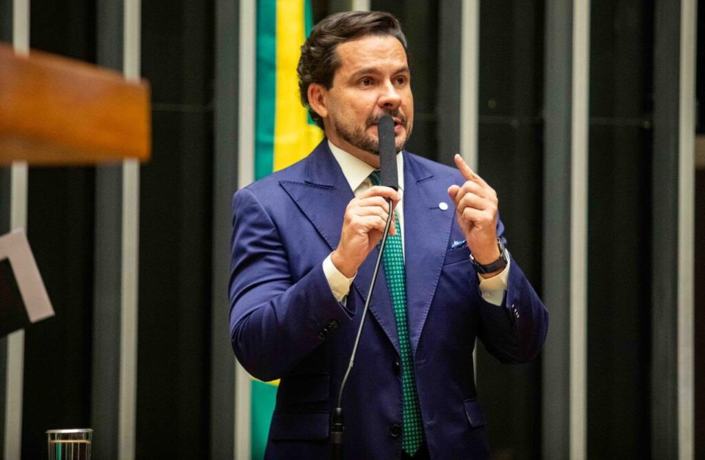 Capitao Alberto Neto cobra fiscalizacao de barragens Portal Fred Novaes