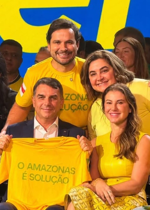 Capitao Alberto Neto com Flavio Bolsonaro Portal Fred Novaes