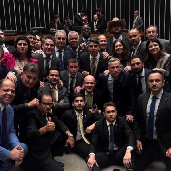 Capitão Alberto Neto defende anistia para pacificar o Brasil e enfrentar abusos do sistema