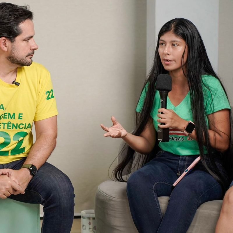 Capitão Alberto Neto assume compromisso com mães atípicas