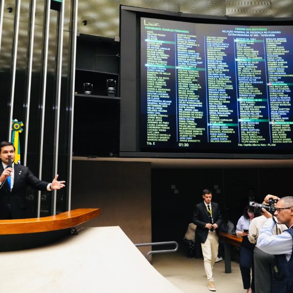 Corte de recursos na Anac é questão de segurança pública, diz Alberto Neto