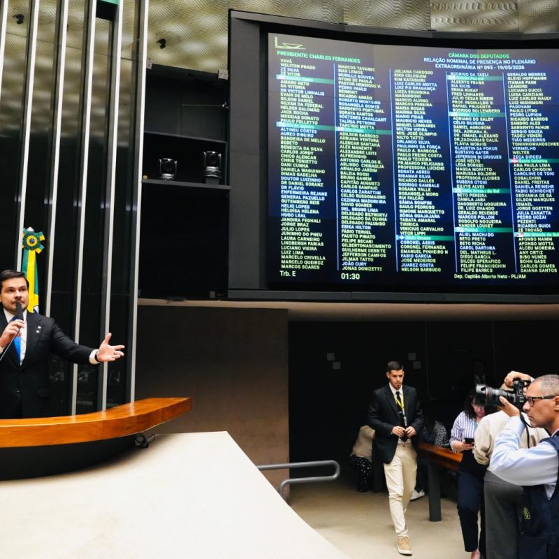 Corte de recursos na Anac é questão de segurança pública, diz Alberto Neto