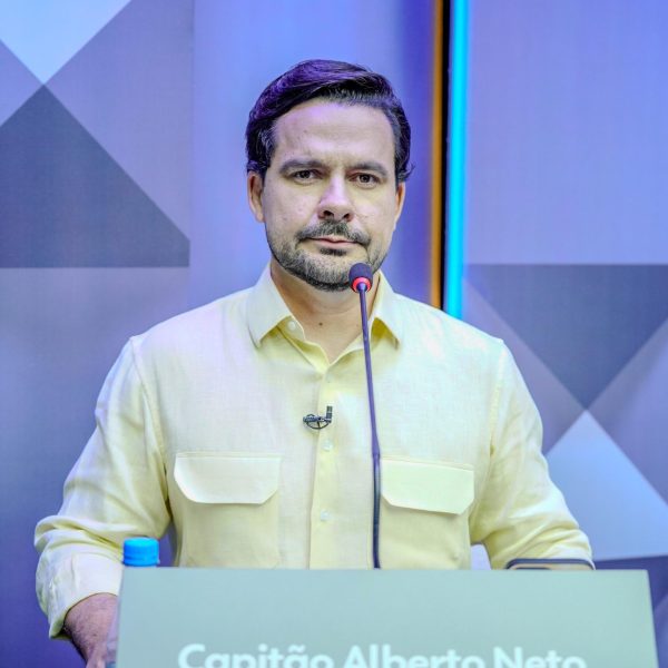 Capitão Alberto Neto se consolida como favorito ao Senado, apontam pesquisas