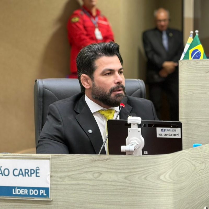 Capitão Carpê cobra assistência da Prefeitura para jovem que teve moto danificada em buraco