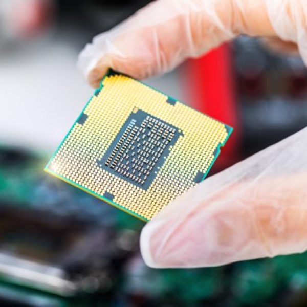 Lei proposta pelo Capitão Alberto Neto garante novos investimentos industriais no Amazonas