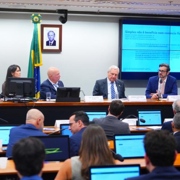 Lideranças cobram atualização urgente da tabela do Simples Nacional