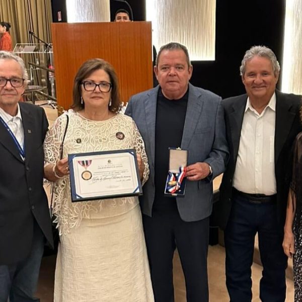 Martha Falcão é homenageada com a Medalha Colar do Mérito de Contas