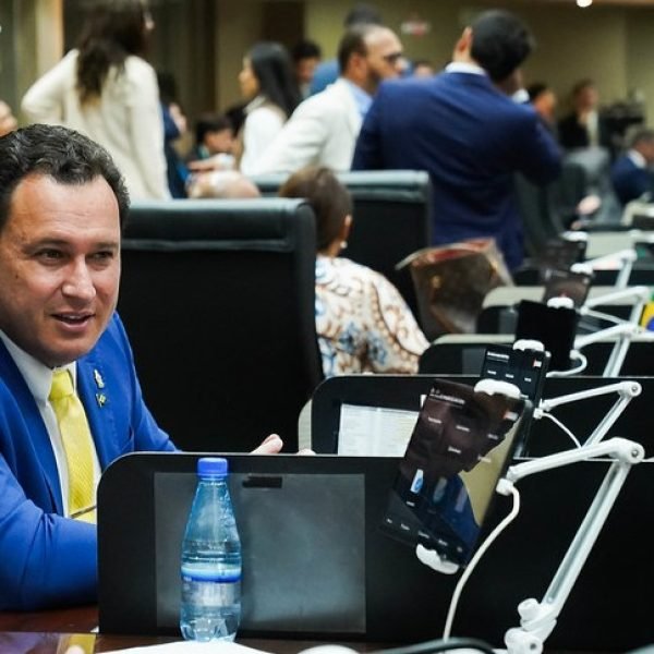 Raiff Matos propõe mais transparência no IPTU em Manaus