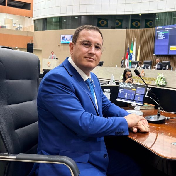 Vereador Raiff Matos cobra manutenção em espaços públicos municipais