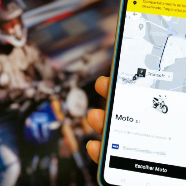 Burocracia jurídica representa mais risco para o emprego do que o uso de IA